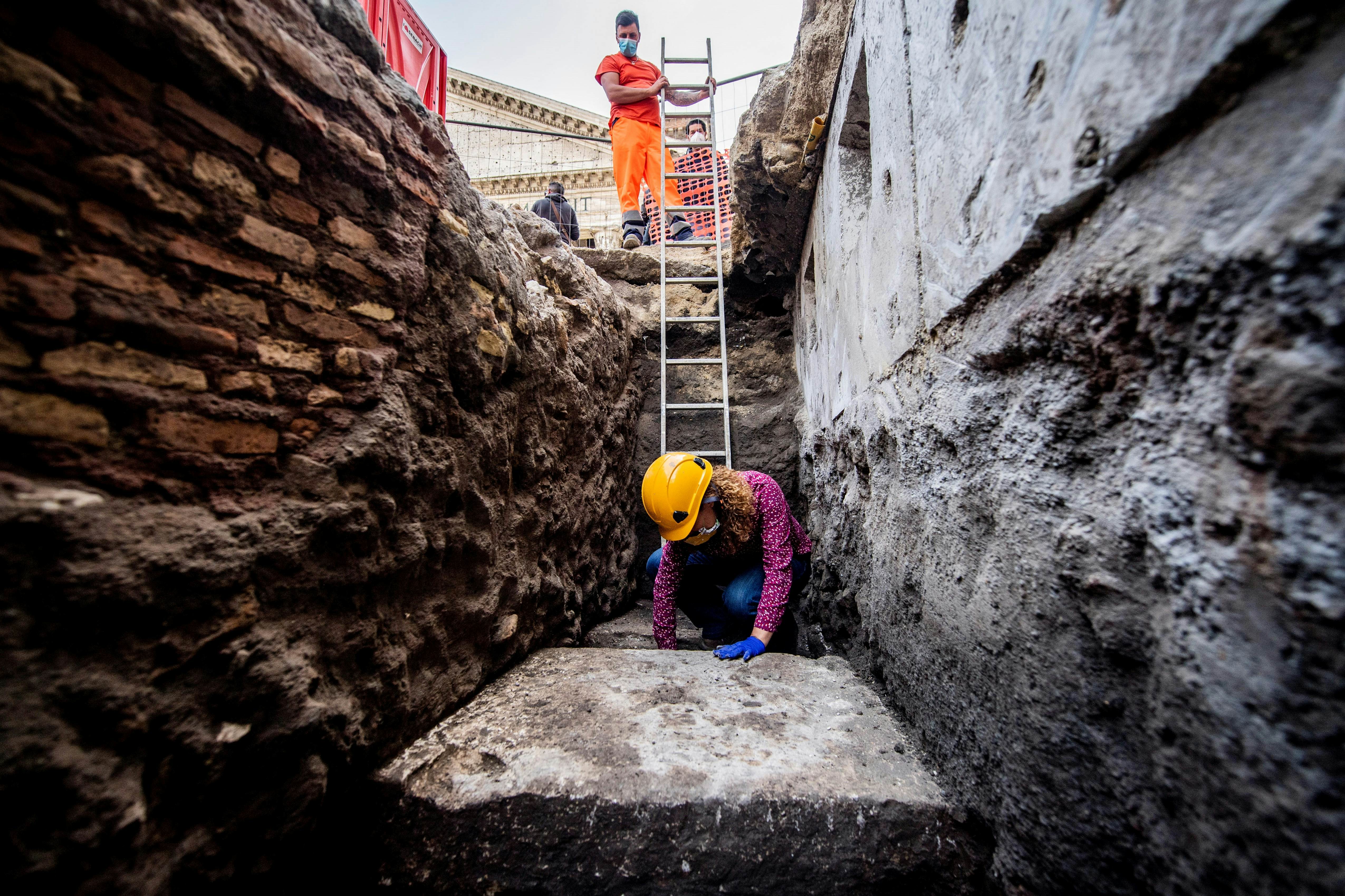 Sinkhole opens at the Pantheon exposing ancient Roman pavements